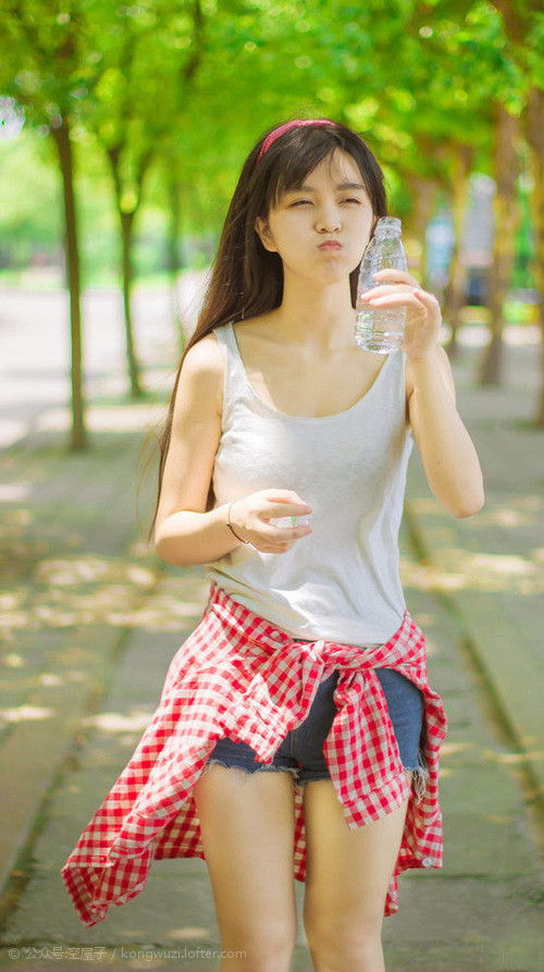 九游-森林狼组织主题日鼓励球迷穿复古球衣入场，森林狼复古球裤