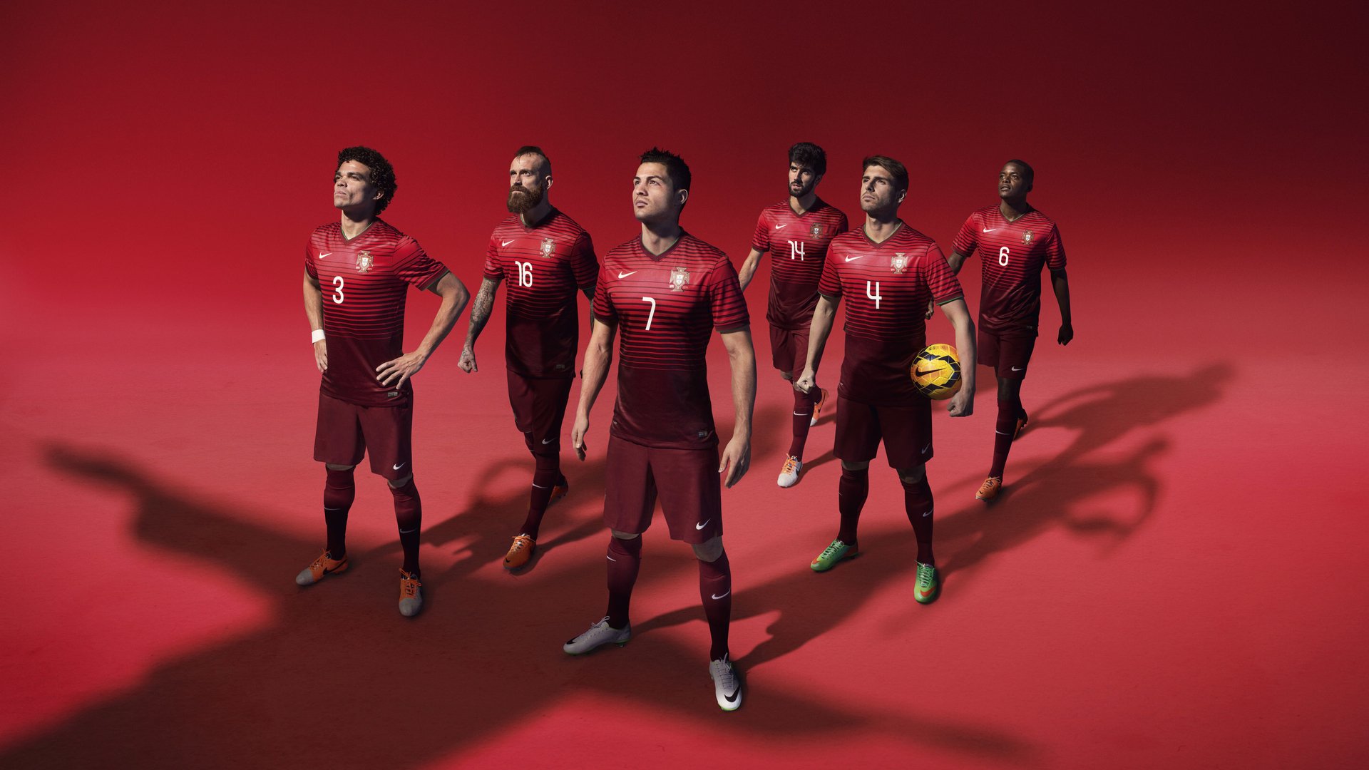 九游娱乐网站体验棒-勇士举办“球员亲子日”，加强家庭支持文化，勇士队全家福高清照