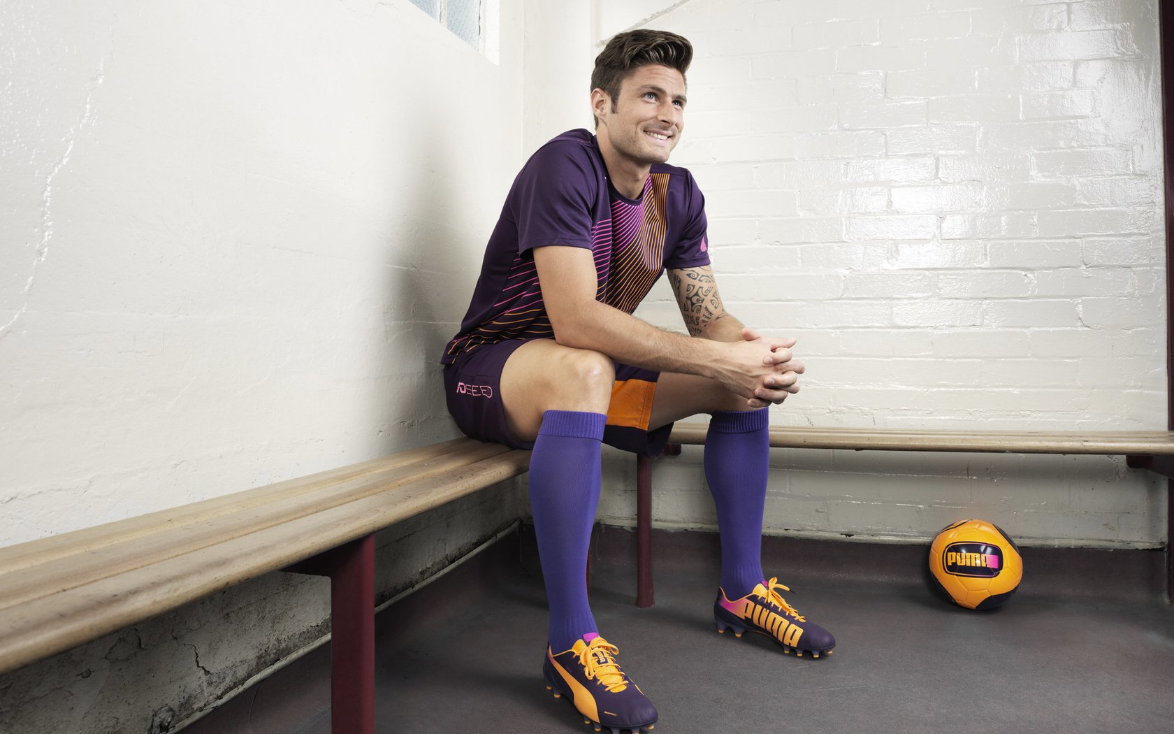 英超榜首之战：阿森纳失利，热刺反超登顶，英超 热刺 阿森纳