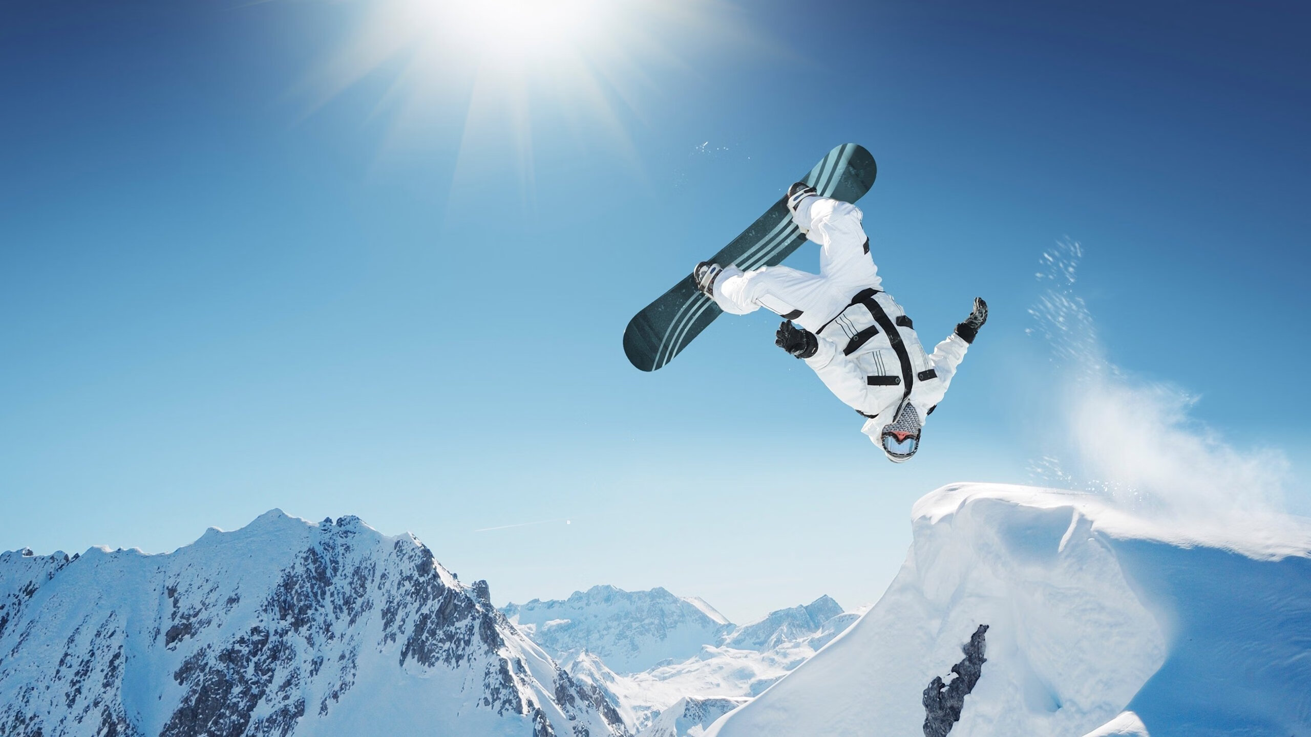 荒野行动全国大奖赛引爆玩家热情,线上线下同步火爆,2021年荒野行动